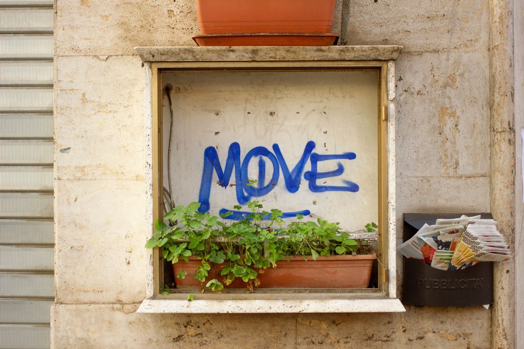 How to Move to a New City Alone (And Thrive)