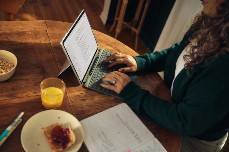 Work From Home Setup Ideas for Small Spaces